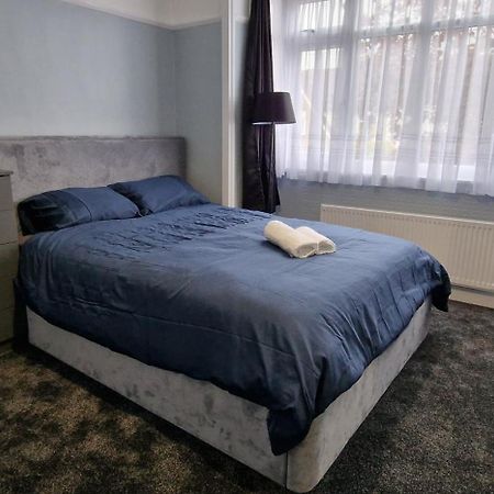 Rowan Crescent'S Luxury Stay-In 2 Streatham Vale Extérieur photo